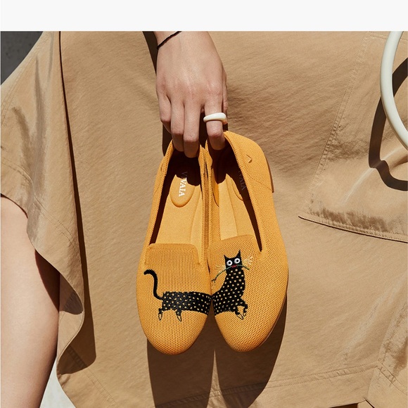 VIVAIA Audrey Yellow Cat Embroidered Loafers (8) - Picture 8 of 8